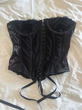 Forever 21 Black Lace Trim Corset Top